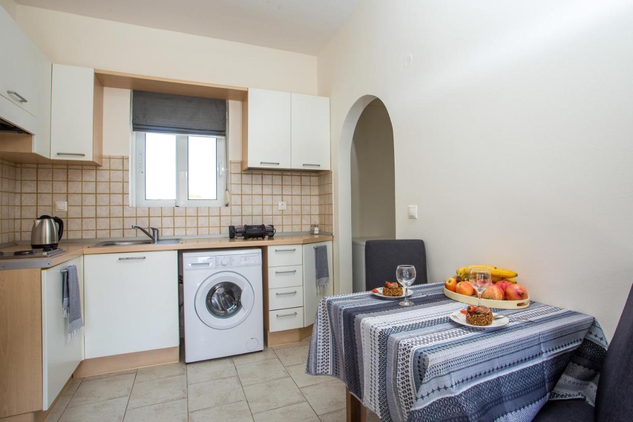 Economisa Apartments Ялисос Екстериор снимка