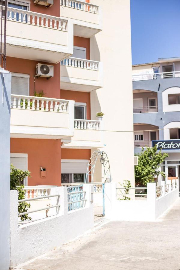 Economisa Apartments Ялисос Екстериор снимка