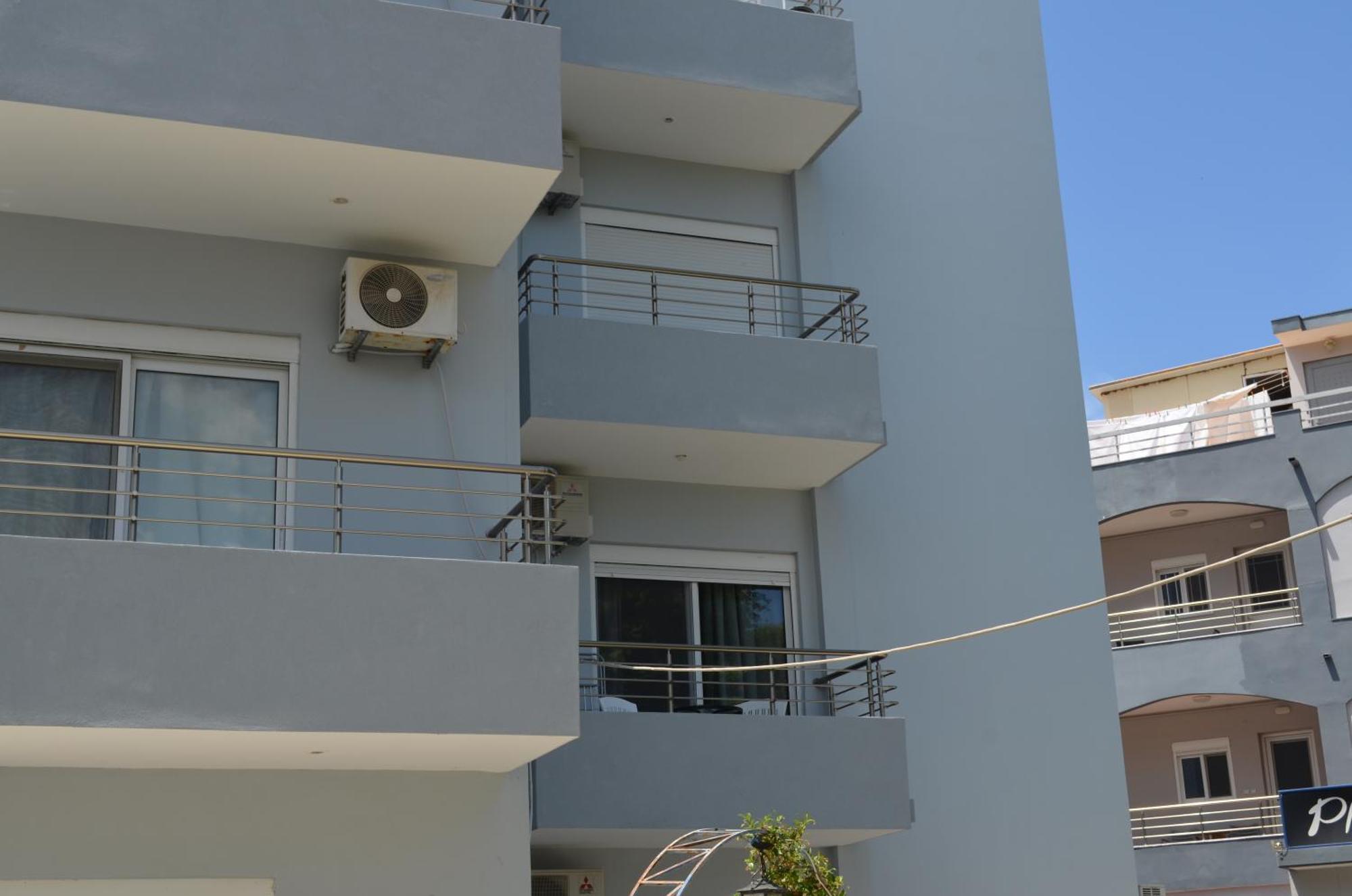 Economisa Apartments Ялисос Екстериор снимка