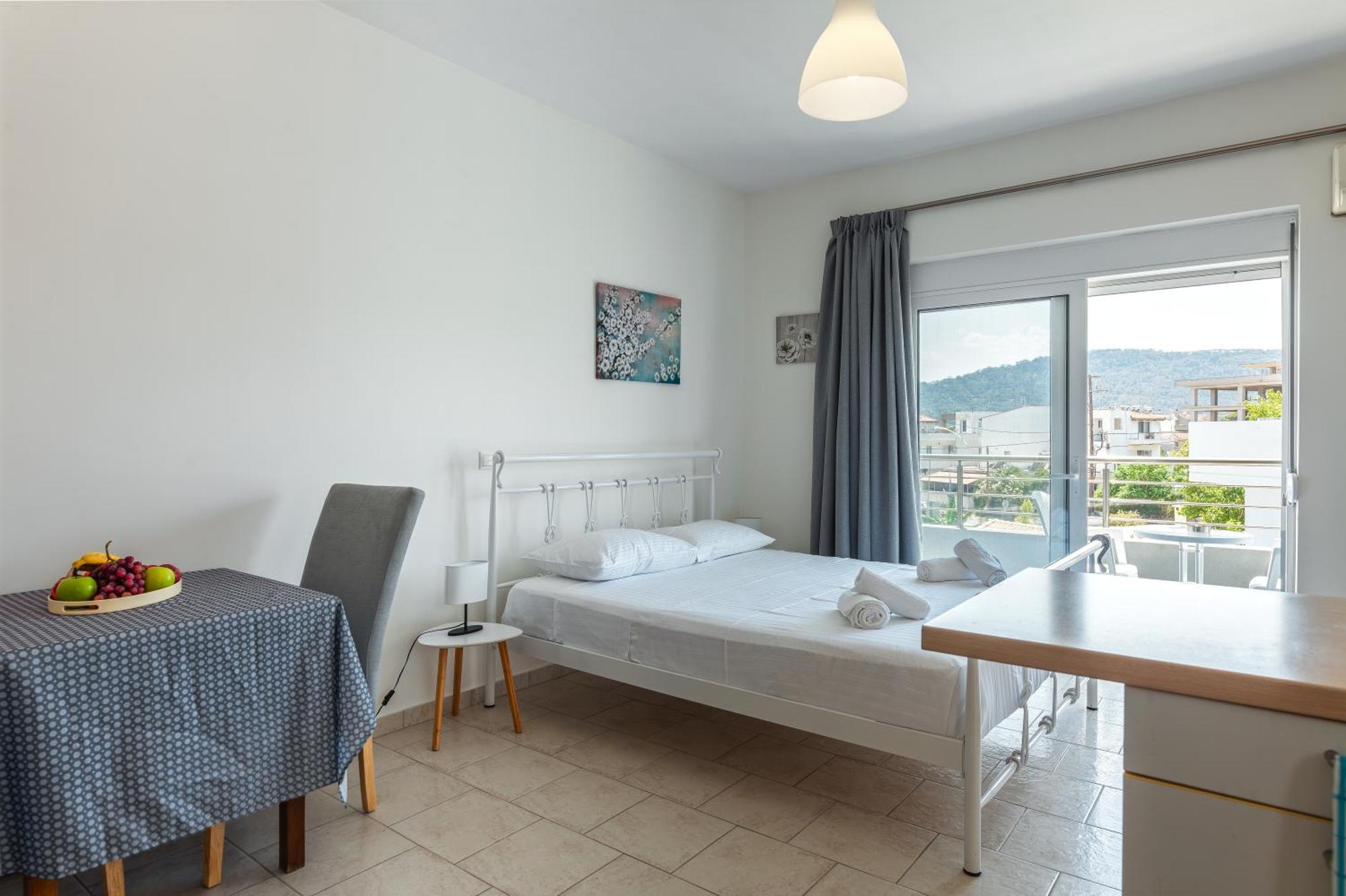 Economisa Apartments Ялисос Екстериор снимка