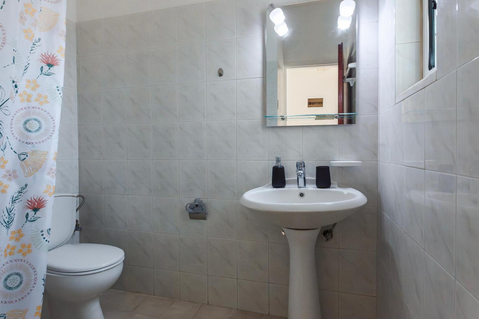 Economisa Apartments Ялисос Екстериор снимка